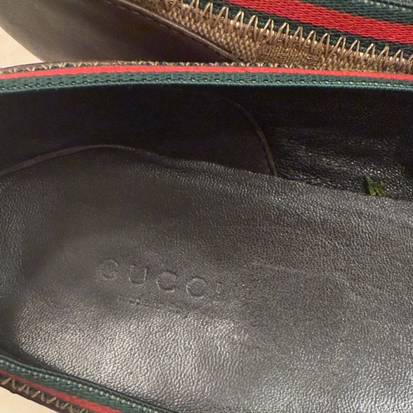 Gucci Women's Beige and Brown Loafers - Picture 2 of 9